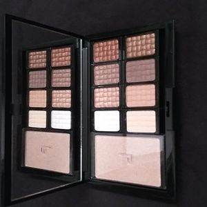 Doucce Eyeshadow pro palette